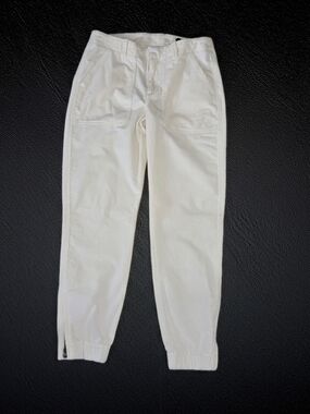 Banana Republic Cream Cargo Style Women's Pants With Zipper Ankle. Size 4